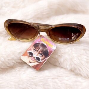Playboy Brown Cat Eye Sunglasses. 2007. NWT. Pin-Up. Mod. Y2K . Original Owner